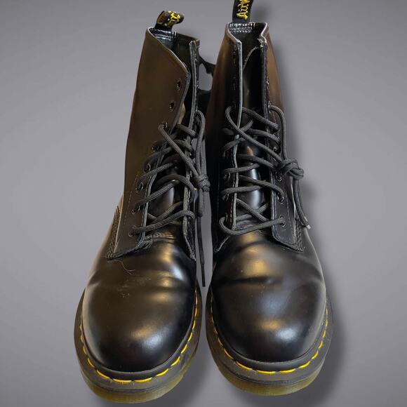 Women's 11 DR. MARTENS Smooth Leather Eight Eyelet Lace-Up Combat Boots - Picture 1 of 14